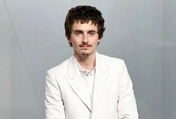 Φώτα, κι άλλα φώτα!