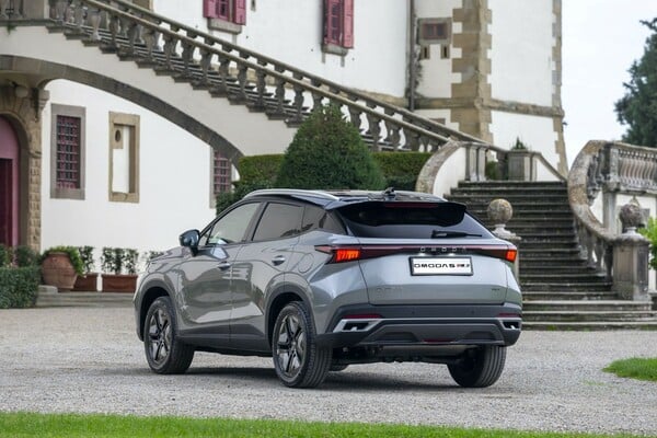 Τα Omoda 5 SHS-H και Omoda 9 SHS-P δεν είναι τα υβριδικά που έχεις συνηθίσει