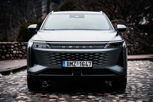 Τα Omoda 5 SHS-H και Omoda 9 SHS-P δεν είναι τα υβριδικά που έχεις συνηθίσει