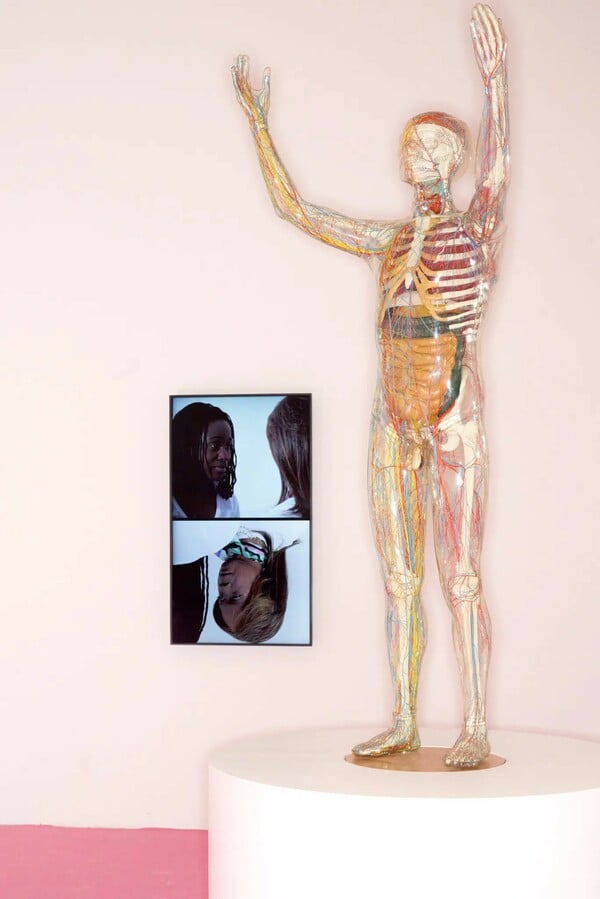 Το New Museum επιστρέφει με ένα μεγάλο show για την ιδέα του ανθρώπου μετά την AI