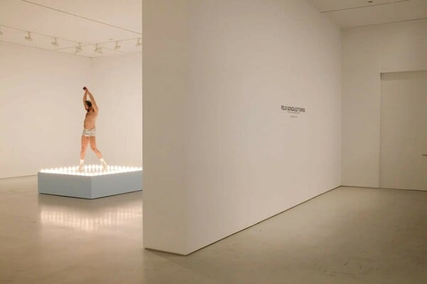 Felix Gonzalez-Torres: Οχι απλώς άλλο ένα go-go boy