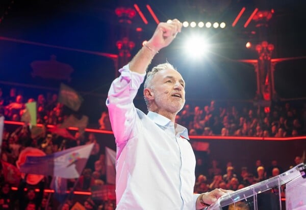 ΕΜΑΝΟΥΕΛ ΓΚΡΕΓΚΟΥΑΡ ΠΟΙΟΣ ΕΙΝΑΙ ΝΕΟΣ ΔΗΜΑΡΧΟΣ ΠΑΡΙΣΙ