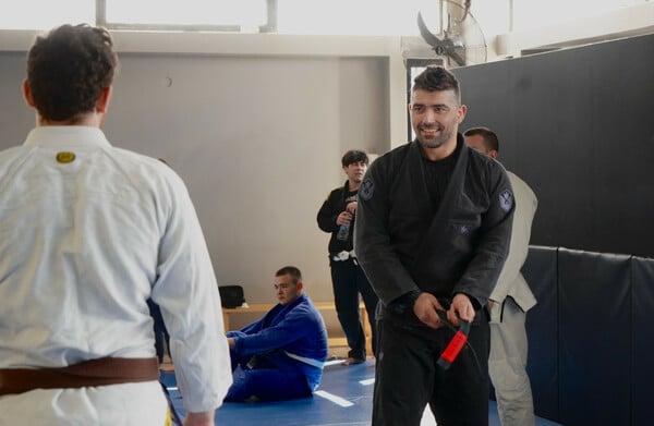 Brazilian Jiu Jitsu: Η ιστορία της «ευγενικής» πολεμικής τέχνης που κερδίζει έδαφος και η σχέση του με την αυτοάμυνα