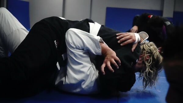 Brazilian Jiu Jitsu: Η ιστορία της «ευγενικής» πολεμικής τέχνης που κερδίζει έδαφος και η σχέση του με την αυτοάμυνα