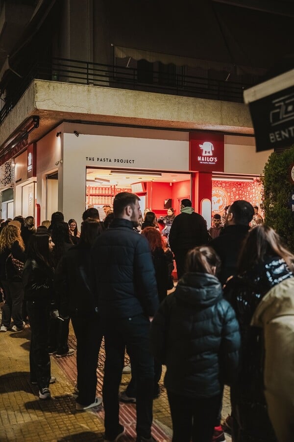 Πάνω από 35.000 μακαρονάδες σε μια ημέρα