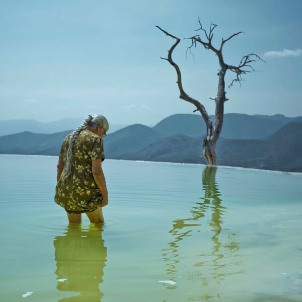 12 φωτογραφίες της Magnum που μοιάζουν με μικρές οδύσσειες