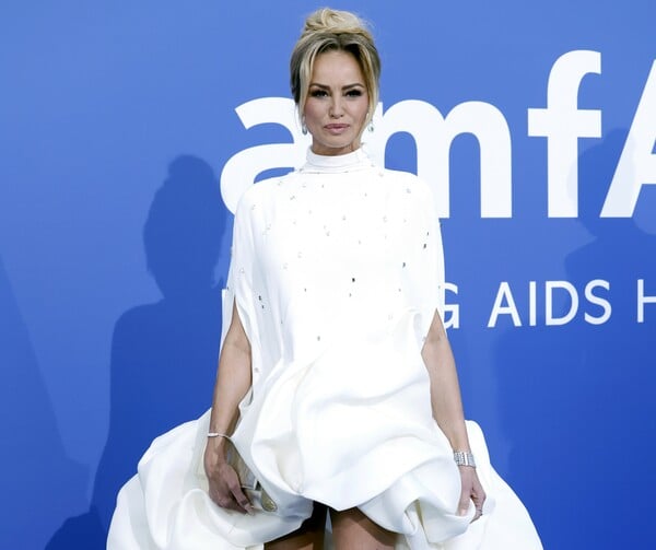 ΑΝΤΡΙΑΝΑ ΣΚΛΕΝΑΡΙΚΟΒΑ ΚΑΚΟΠΟΙΗΣΗ ΣΥΖΥΓΟΣ