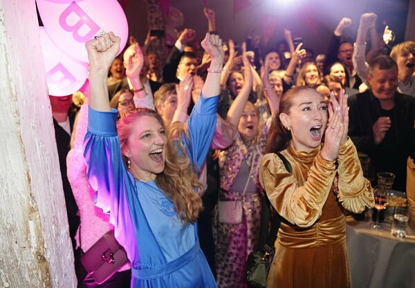 ΔΑΝΙΑ ΕΚΛΟΓΕΣ ΚΕΝΤΡΟΑΡΙΣΤΕΡΑ ΚΟΙΝΟΒΟΥΛΙΟ ΠΛΕΙΟΨΗΦΙΑ