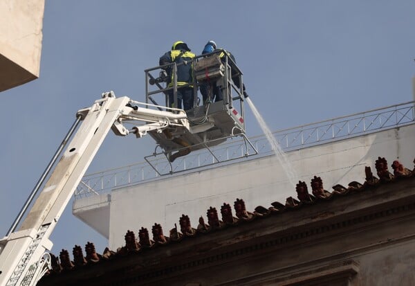 ΦΩΤΙΑ ΤΩΡΑ ΛΙΟΣΙΩΝ