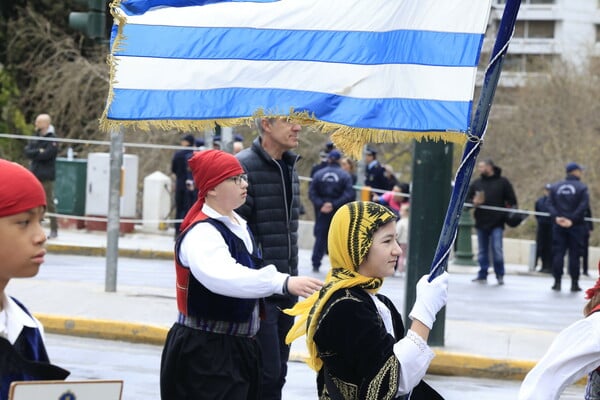 ΠΑΡΕΛΑΣΗ 25Η ΜΑΡΤΙΟΥ ΑΘΗΝΑ