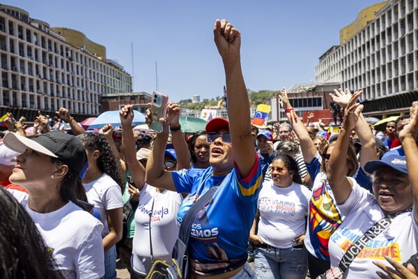 ΒΕΝΕΖΟΥΕΛΑ ΔΙΑΔΗΛΩΣΕΙΣ ΜΙΣΘΟΙ ΟΙΚΟΝΟΜΙΑ