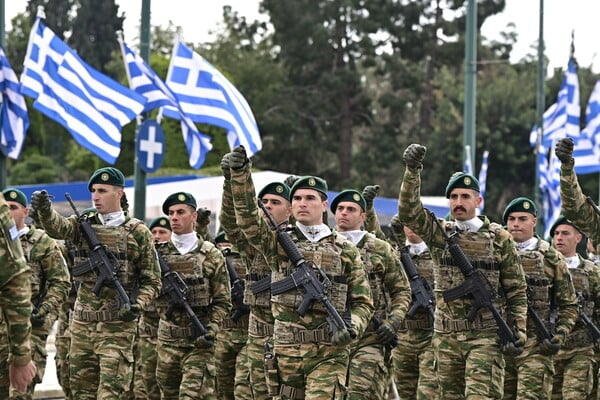 25η Μαρτίου: Ολοκληρώθηκε η παρέλαση σε Αθήνα και Θεσσαλονίκη