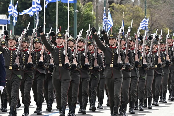 25η Μαρτίου: Ολοκληρώθηκε η παρέλαση σε Αθήνα και Θεσσαλονίκη