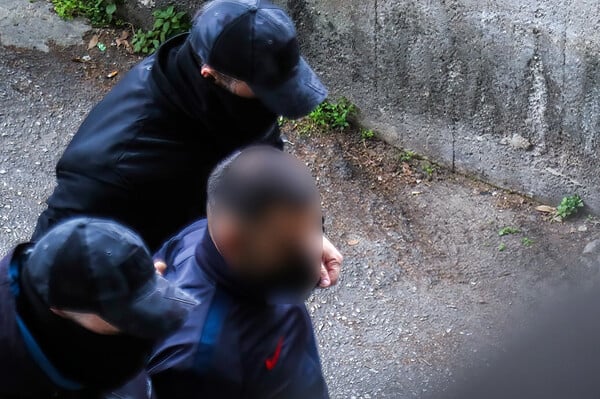 ΚΑΛΑΜΑΡΙΑ ΦΟΝΙΚΗ ΕΠΙΘΕΣΗ ΜΑΧΑΙΡΙ