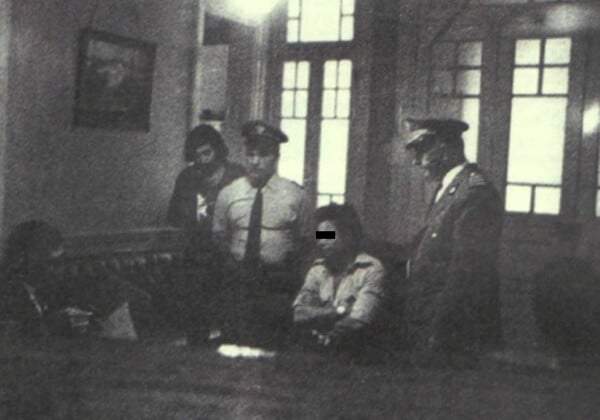 «Πειραματόζωο»: η εκτός ορίων ταινία του Γιάννη Κοκκόλη, που άλλαξε τα δεδομένα στην Αθήνα της μεταπολίτευσης 