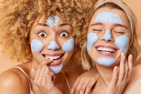 4 βασικά βήματα για λάμψη και νεανική όψη κάθε μέρα