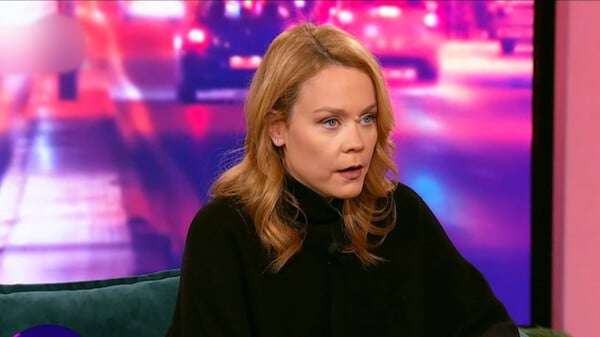 ΛΕΝΑ ΠΑΠΑΛΗΓΟΥΡΑ ΠΑΤΕΡΑΣ