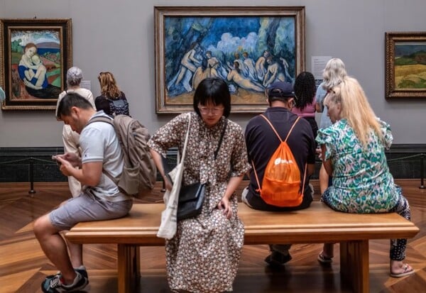 ΒΡΕΤΑΝΙΑ ΜΟΥΣΕΙΑ ΕΙΣΟΔΟΣ ΤΟΥΡΙΣΤΕΣ ΧΡΕΩΣΗ