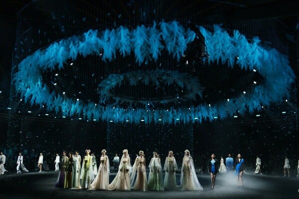 Το “China Chic” κυριαρχεί στις φετινές κινεζικές fashion weeks