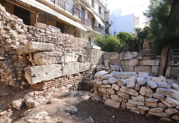 Αποκαθίσταται ο Μεντρεσές Αθηνών, το ιστορικό διατηρητέο μνημείο