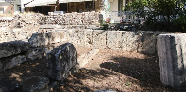 ΜΕΝΤΡΕΣΕΣ ΑΘΗΝΩΝ ΜΝΗΜΕΙΟ ΙΣΤΟΡΙΚΟ