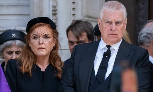 ΣΑΡΑ ΦΕΡΓΚΙΟΥΣΟΝ ΑΝΤΡΙΟΥ