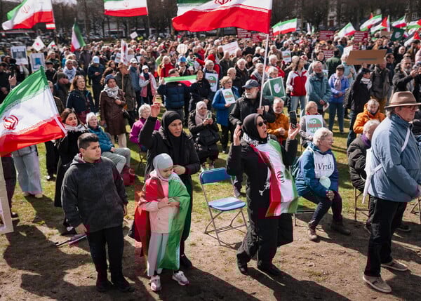ΑΝΤΙΠΟΛΕΜΙΚΗ ΔΙΑΔΗΛΩΣΗ ΚΑΤΑ ΤΡΑΜΠ