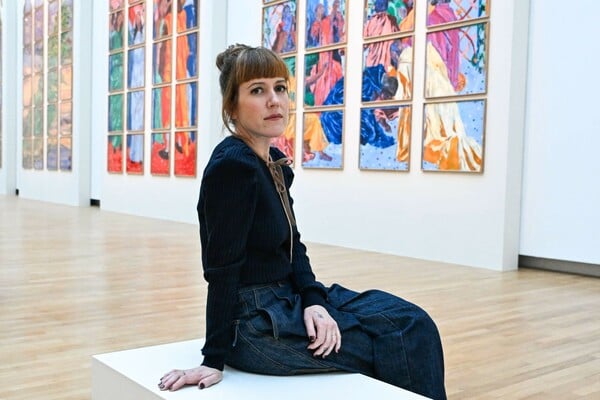 Τα νέα βιτρό της Claire Tabouret για τη Notre-Dame διχάζουν τη Γαλλία