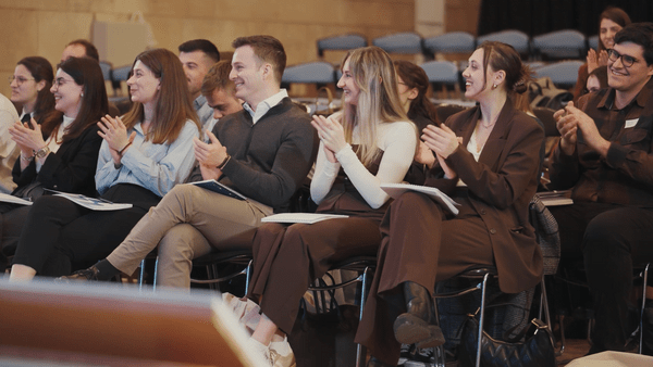 Empowering Future Leaders: Eκεί που η φιλοδοξία βρίσκει χώρο να εξελιχθεί