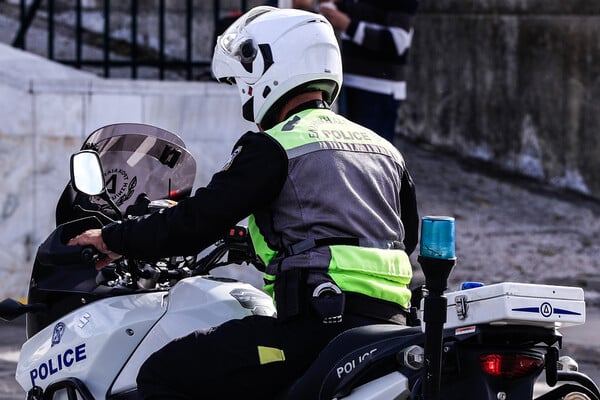 ΑΘΗΝΑ ΚΥΚΛΩΜΑ ΠΛΑΣΤΑ ΕΓΓΡΑΦΑ ΑΣΤΥΝΟΜΙΑ