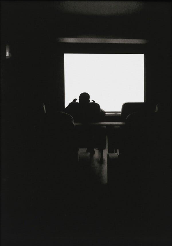 Μια έκθεση στο Λονδίνο φέρνει ξανά στο φως τα queer sex clubs του 90s Λος Άντζελες