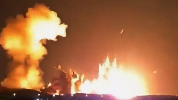 ΗΠΑ ΒΟΜΒΑ ΙΣΦΑΧΑΝ ΙΡΑΝ