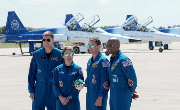 NASA ΔΙΑΣΤΗΜΑ ΑΠΟΣΤΟΛΗ ΣΕΛΗΝΗ ARTEMIS II