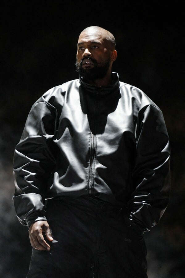 Το Bully του Ye είναι ένας δίσκος για την εποχή της A.I.