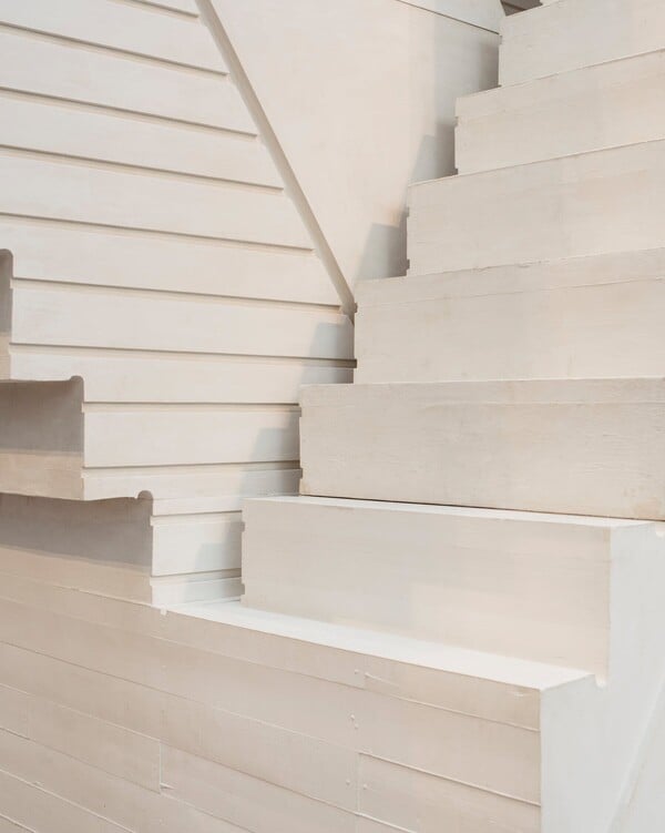 Τι κάνουν το American Psycho και η Marina Abramovic στο νέο Tristan του Met;