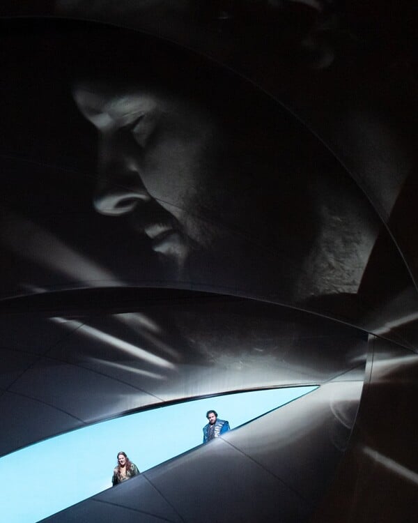 Τι κάνουν το American Psycho και η Marina Abramovic στο νέο Tristan του Met;