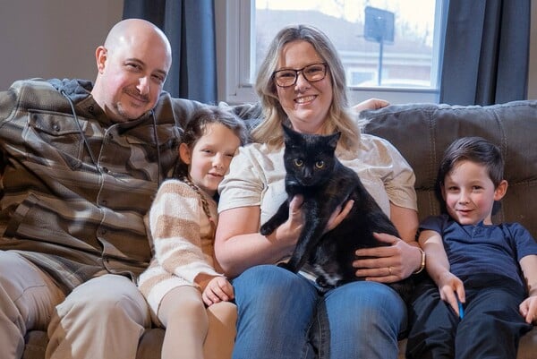 Οταν η AI δεν γράφει κείμενα, αλλά βρίσκει χαμένους σκύλους και γάτες