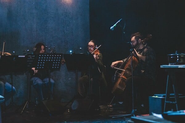 Κυνηγός φωνών και φαντασμάτων 