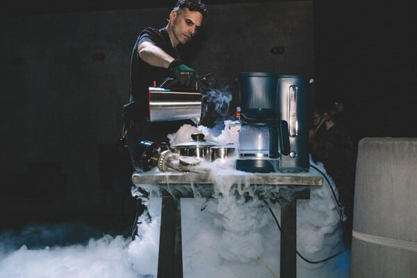 Κυνηγός φωνών και φαντασμάτων 