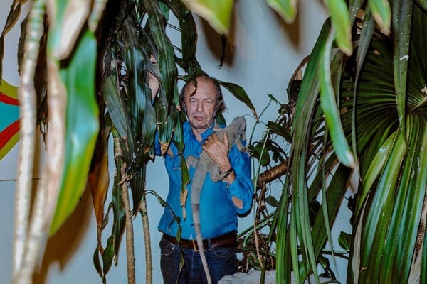 Πριν γίνει θρύλος: το Chelsea Hotel του 1970 ξαναζωντανεύει μέσα από χαμένες φωτογραφίες