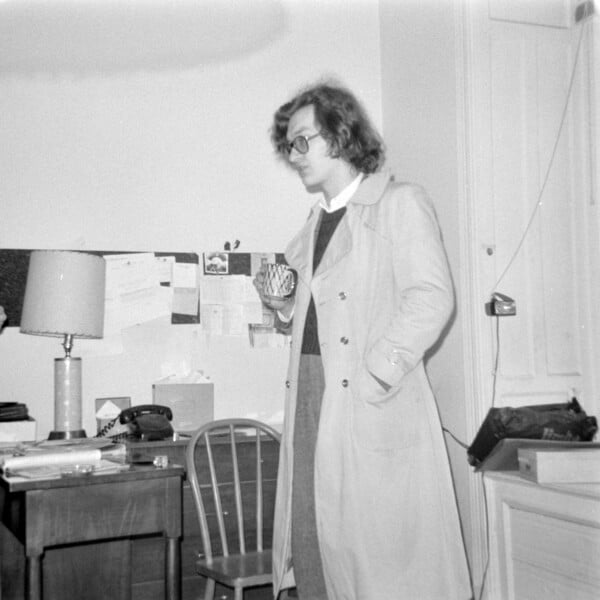 Πριν γίνει θρύλος: το Chelsea Hotel του 1970 ξαναζωντανεύει μέσα από χαμένες φωτογραφίες