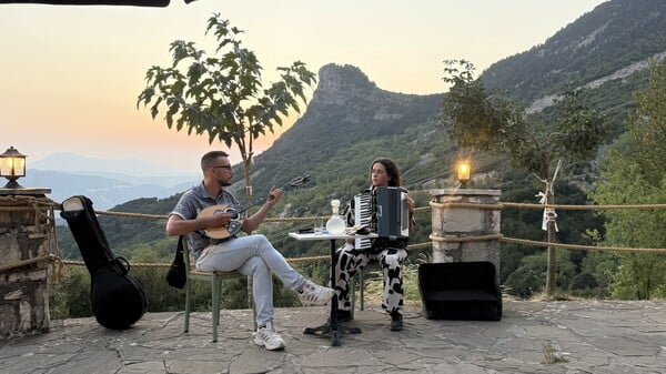 «Φαντάζομαι έναν κόσμο στον οποίο θα μπορούν οι άνθρωποι να ζουν στα χωριά ξανά»