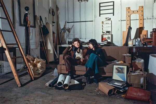 Πριν γίνει θρύλος: το Chelsea Hotel του 1970 ξαναζωντανεύει μέσα από χαμένες φωτογραφίες