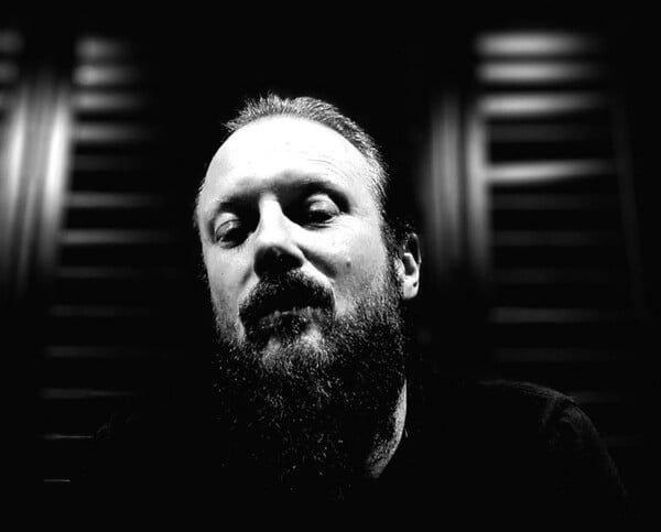 Το ροκ δηλώνει πάντα παρόν μέσα από τις ψυχεδελικές και progressive οπτικές του