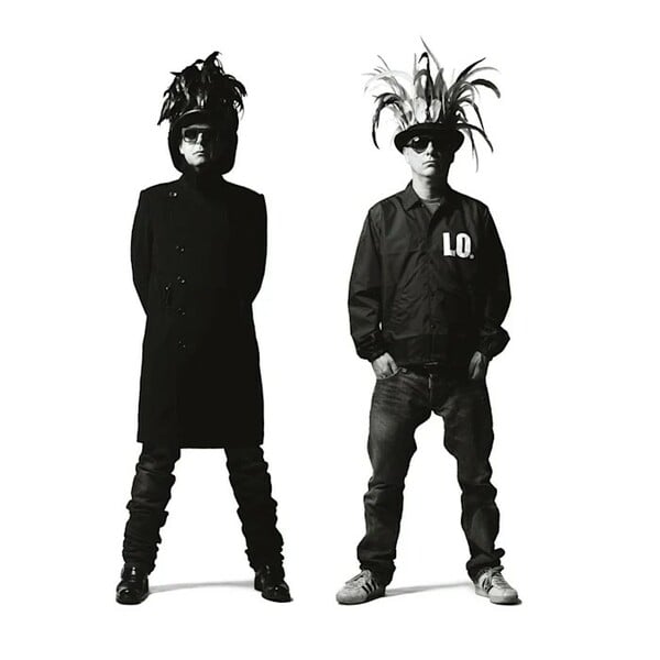 Νέο βιβλίο καταγράφει 40 χρόνια εικόνας και στιλ των Pet Shop Boys