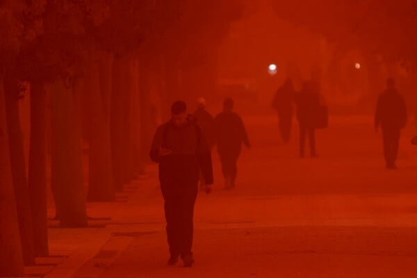 ΚΟΚΚΙΝΟΣ ΟΥΡΑΝΟΣ ΚΡΗΤΗ