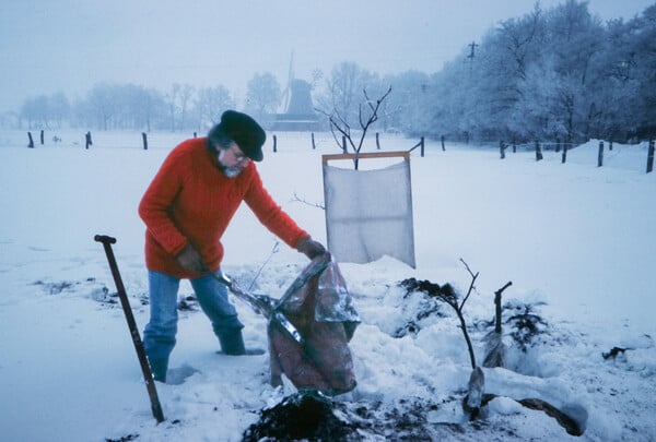 Ο Στάθης Λογοθέτης άφηνε τα έργα του στο έλεος της φθοράς