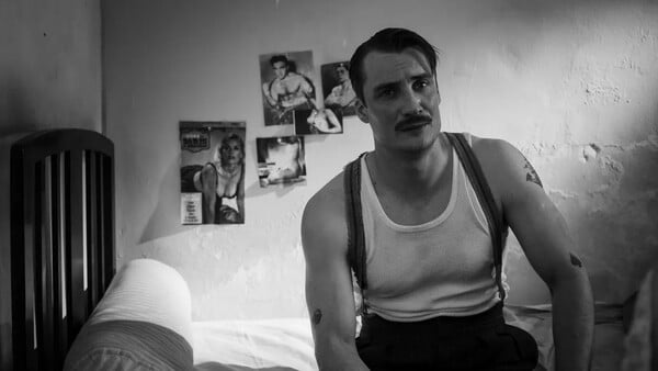 Ο François Ozon σχολιάζει τις queer αναγνώσεις του «The Stranger» με χιούμορ