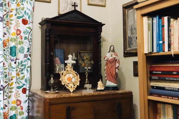 Ένα οικοσύστημα μνήμης μέσα σε μια μονοκατοικία