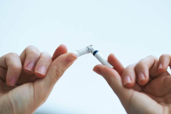 Μείωση της βλάβης από το κάπνισμα: Τι λειτουργεί τελικά στην πράξη;